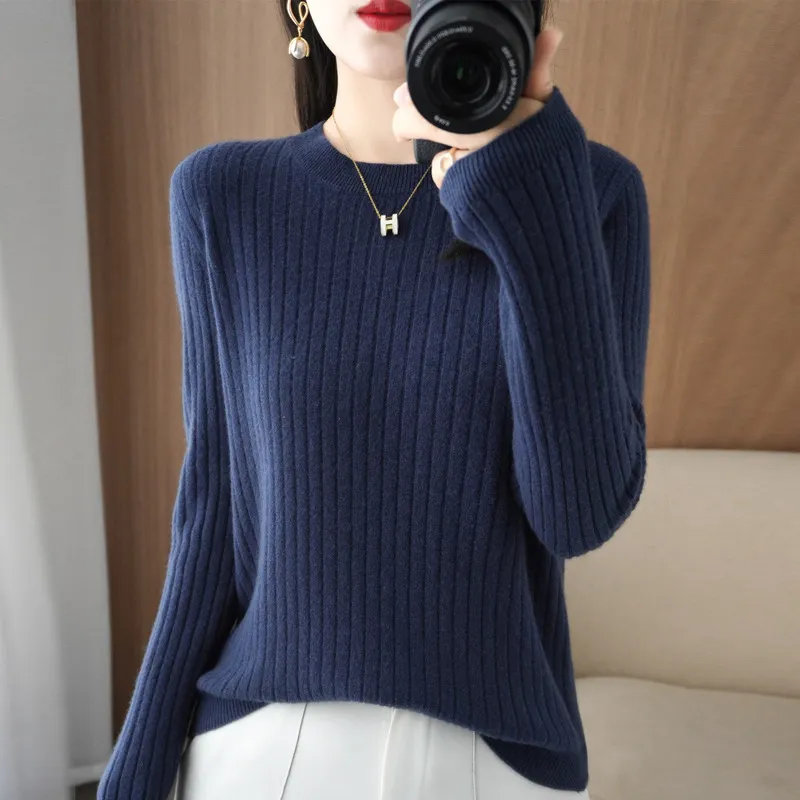 Autumn Women's Knitwear Round Neck Sweater For Women Low Collar Bottoming - Navy Blue