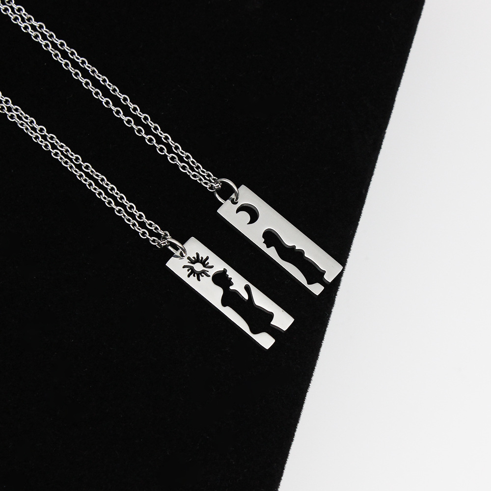 Men And Women Silhouette Couple Necklace