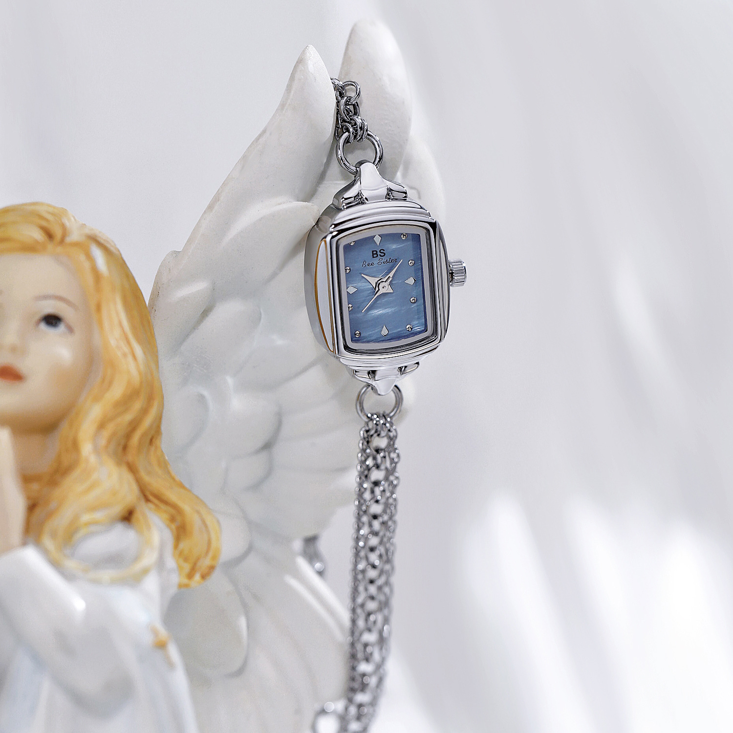 Ladies New Minority Simple Light Blue Watch