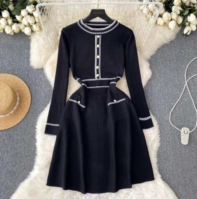 Crew neck Long sleeve Figure flattering Knit Dress Black - Shop at LoveMi