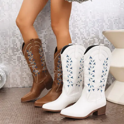 Winter Cowboy Boots Embroidered Pointed Toe Chunky Heel Western
