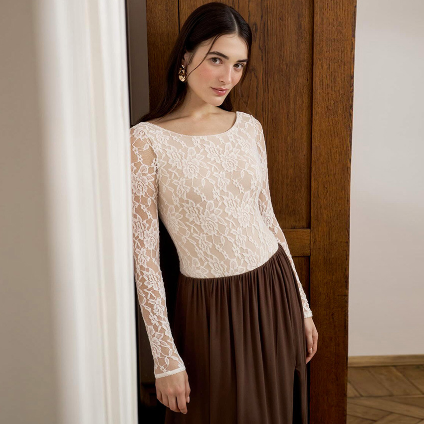 Stylish Minimalist Slim Fit Long Sleeve Top For Women