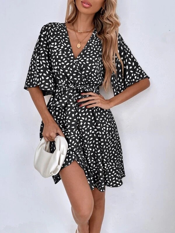 Women's Short-sleeved Lace-up Waist Trimming Versatile Dress