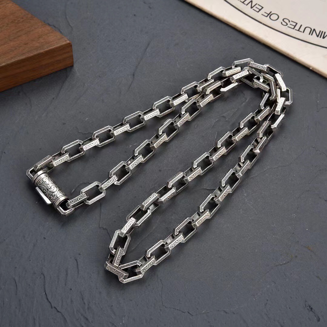 Heavy Industry Solid Personality Tang Grass Pattern Necklace