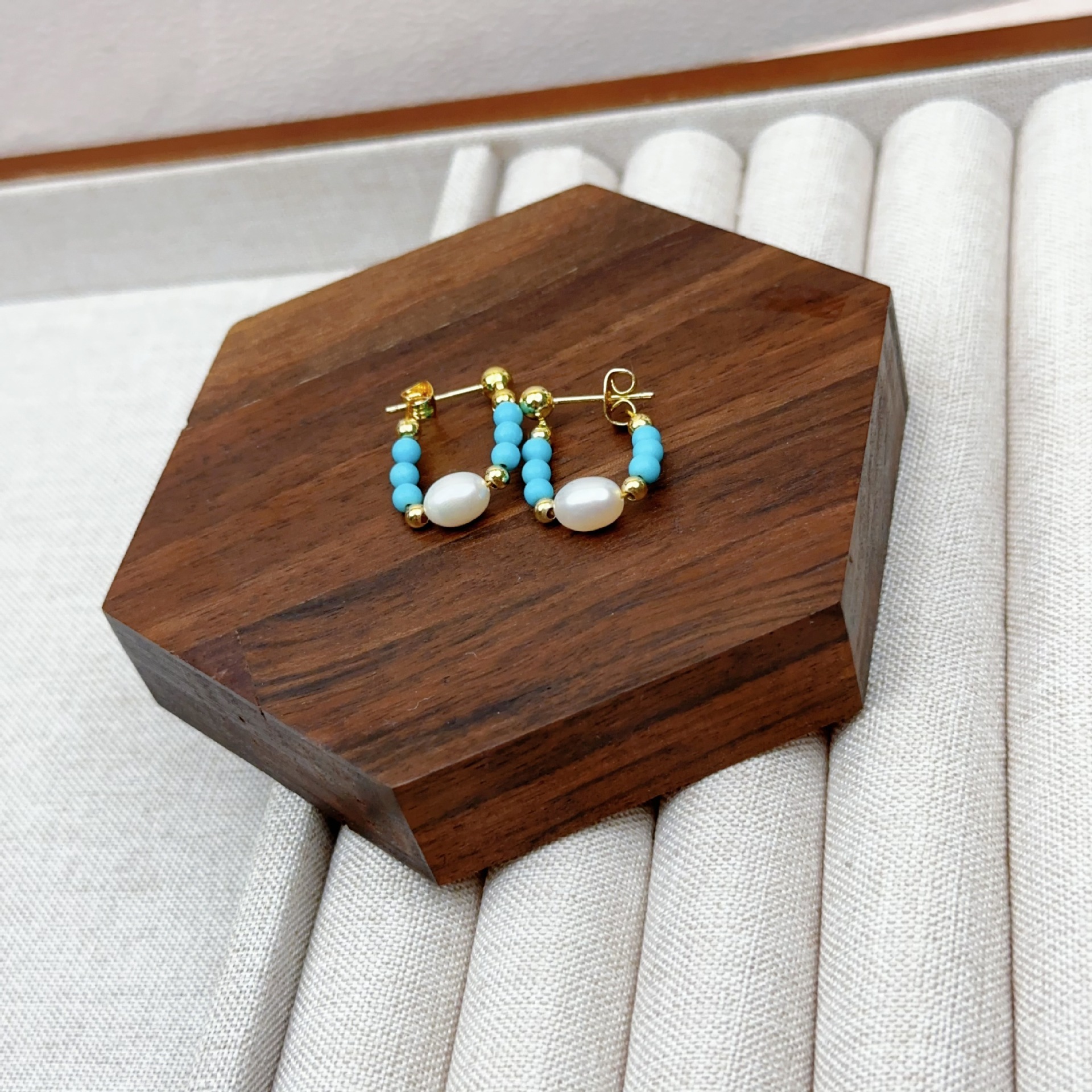 Versatile Turquoise Pearl Earrings For Women