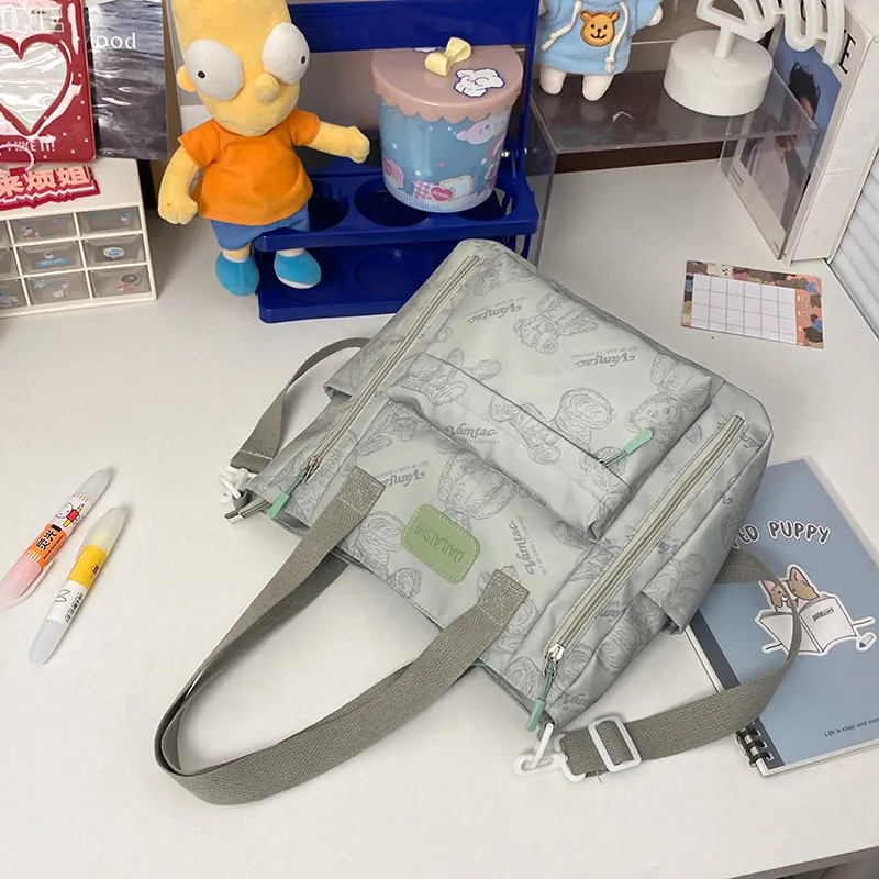 Bear Print Large Capacity Multi-Pocket Tote Bag Shoulder Bag Crossbody Lightweight For Going Out Handbag - Green