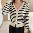 892 Apricot