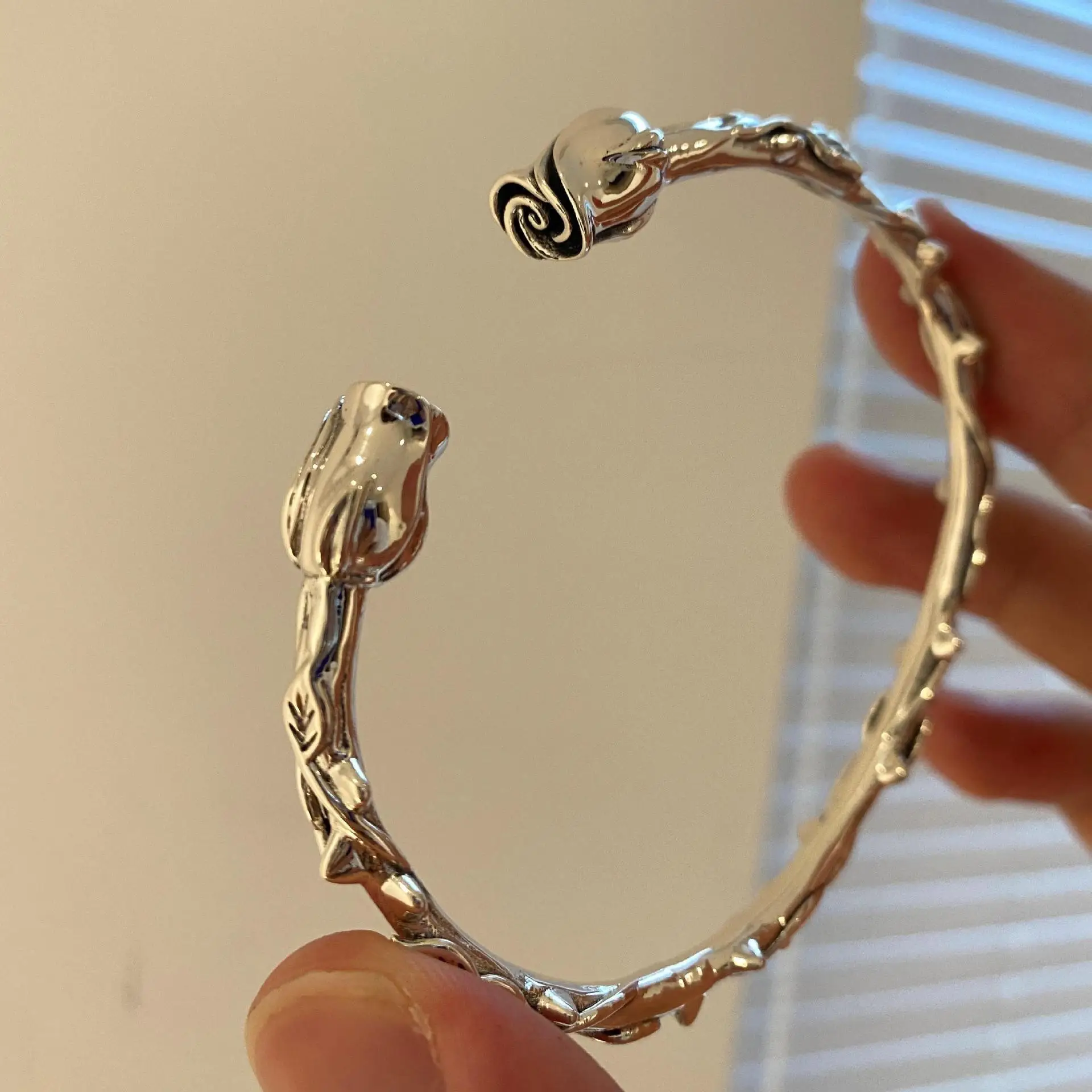 Silver Personalized Bracelet Women's Retro Fashion