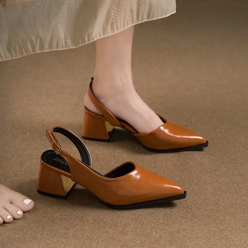 New Exquisitely Designed Closed-toe Sandals For Spring And Summer