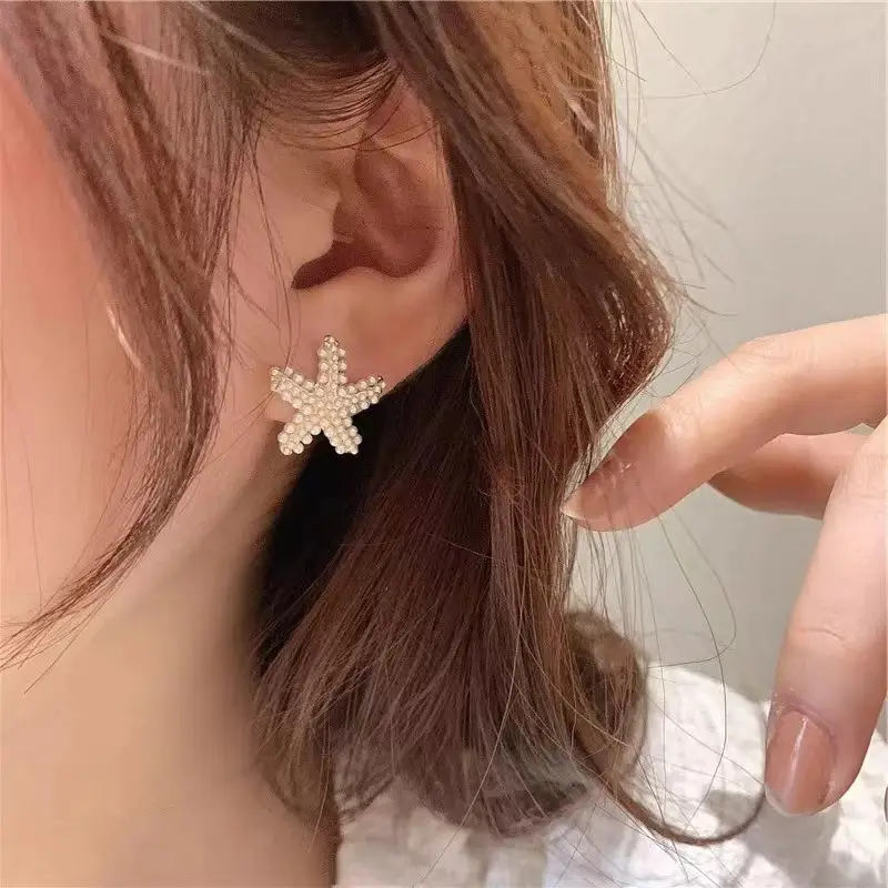 Sea Star Ear Studs Female Delicate Earrings Design