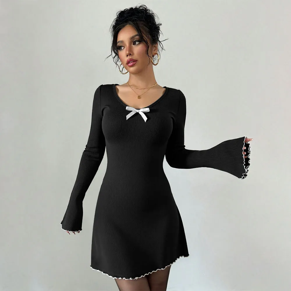 Women's Flared Sleeve Fitted Dress - Red