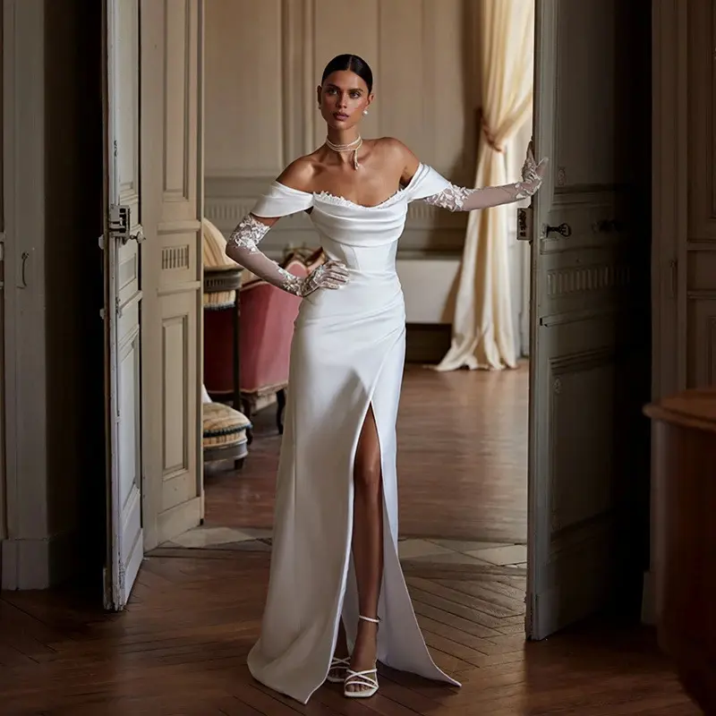 Retro Court-style Off-shoulder Satin Light Wedding Dress