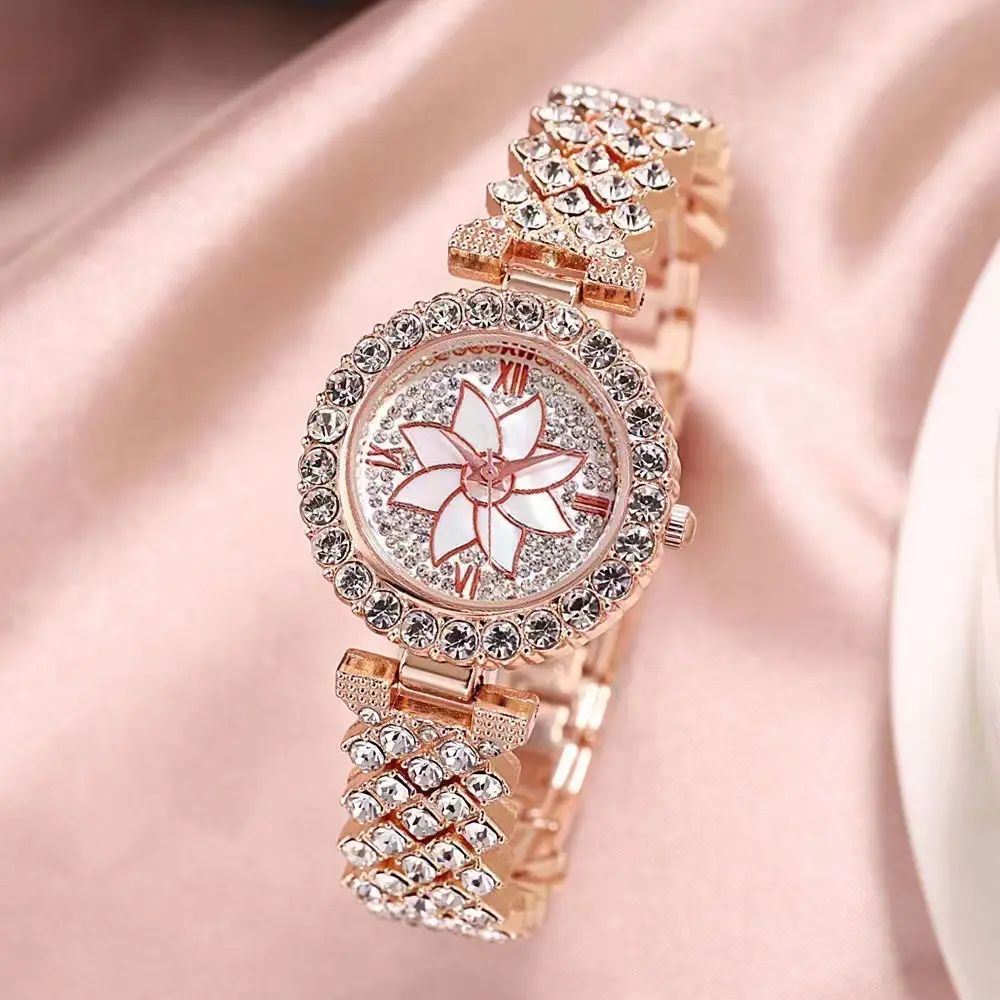 Fashionable Bracelet Watch, Diamond-encrusted Womens Watch Quartz