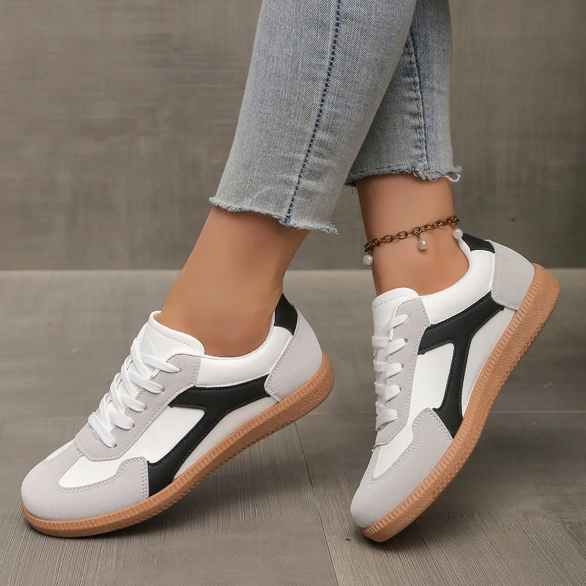 European And American-style Retro Color-Block Sneakers