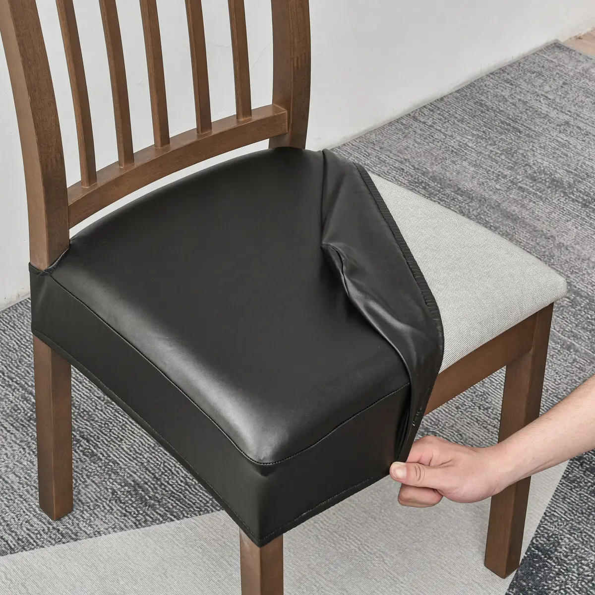 Water- And Oil-resistant, Fully Enclosed Leather Chair