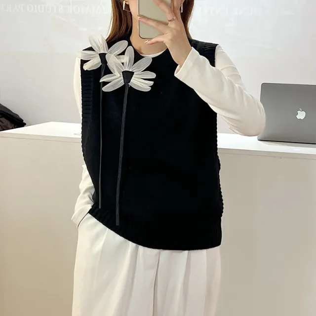 Women's Round neck Loose Knitted Sweater Vest Black - Shop at LoveMi