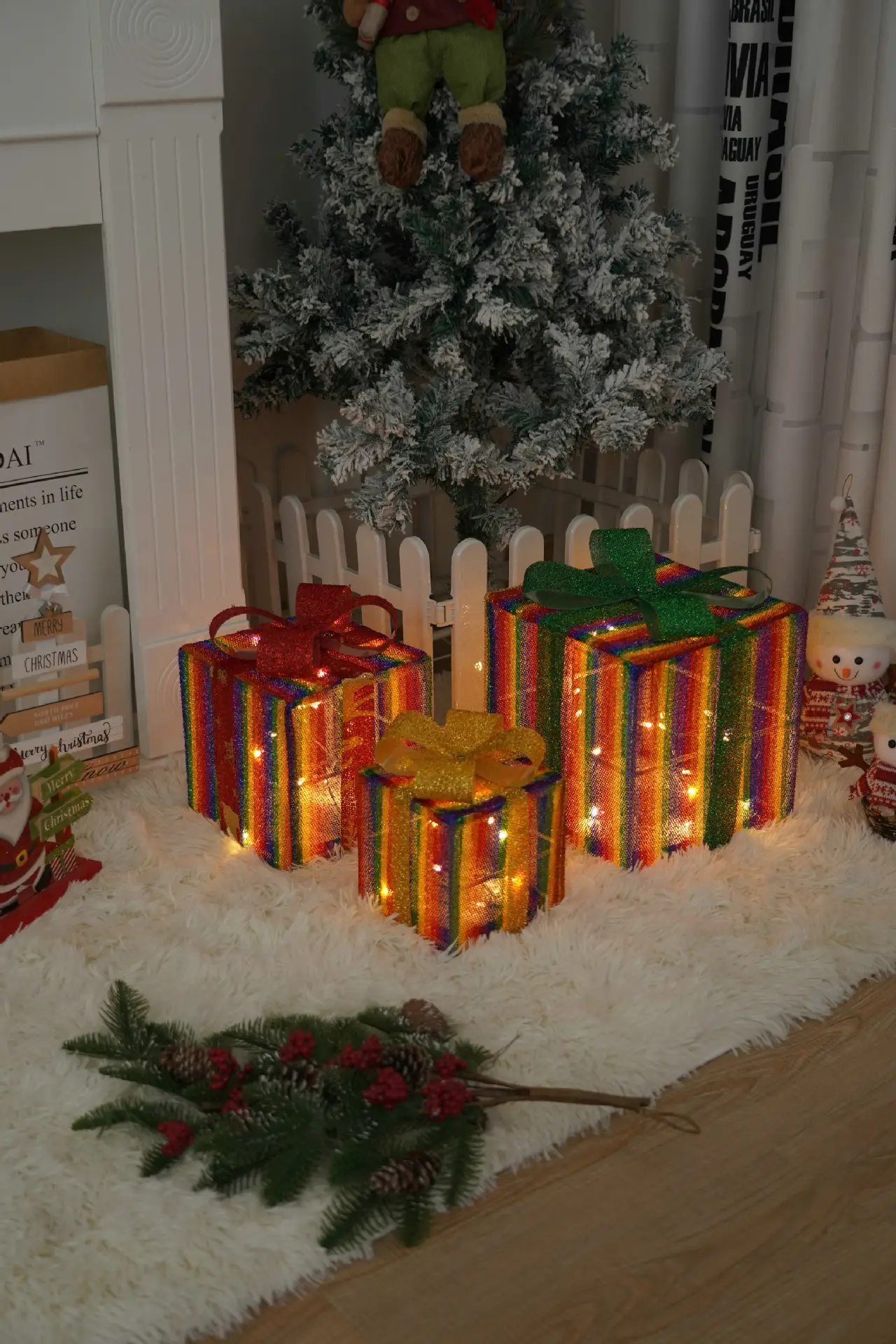 Remote Control Christmas Gift Box Lights Three-piece