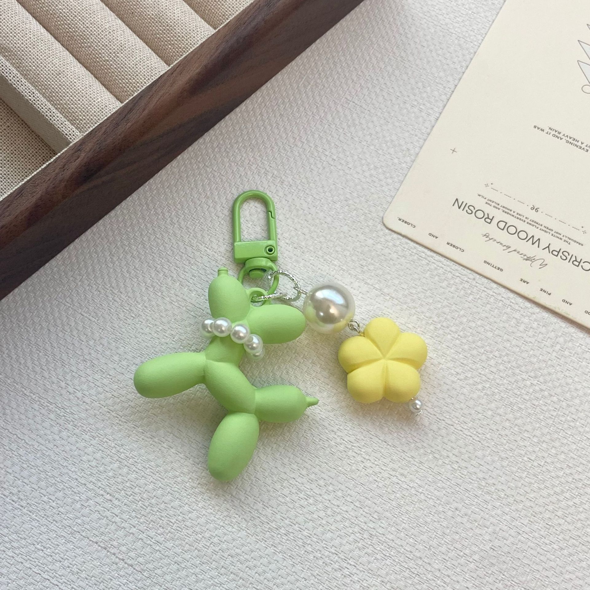 https://cf.cjdropshipping.com/quick/product/24f61f6e-3f13-44e8-b9c3-7439be4462b1.jpg