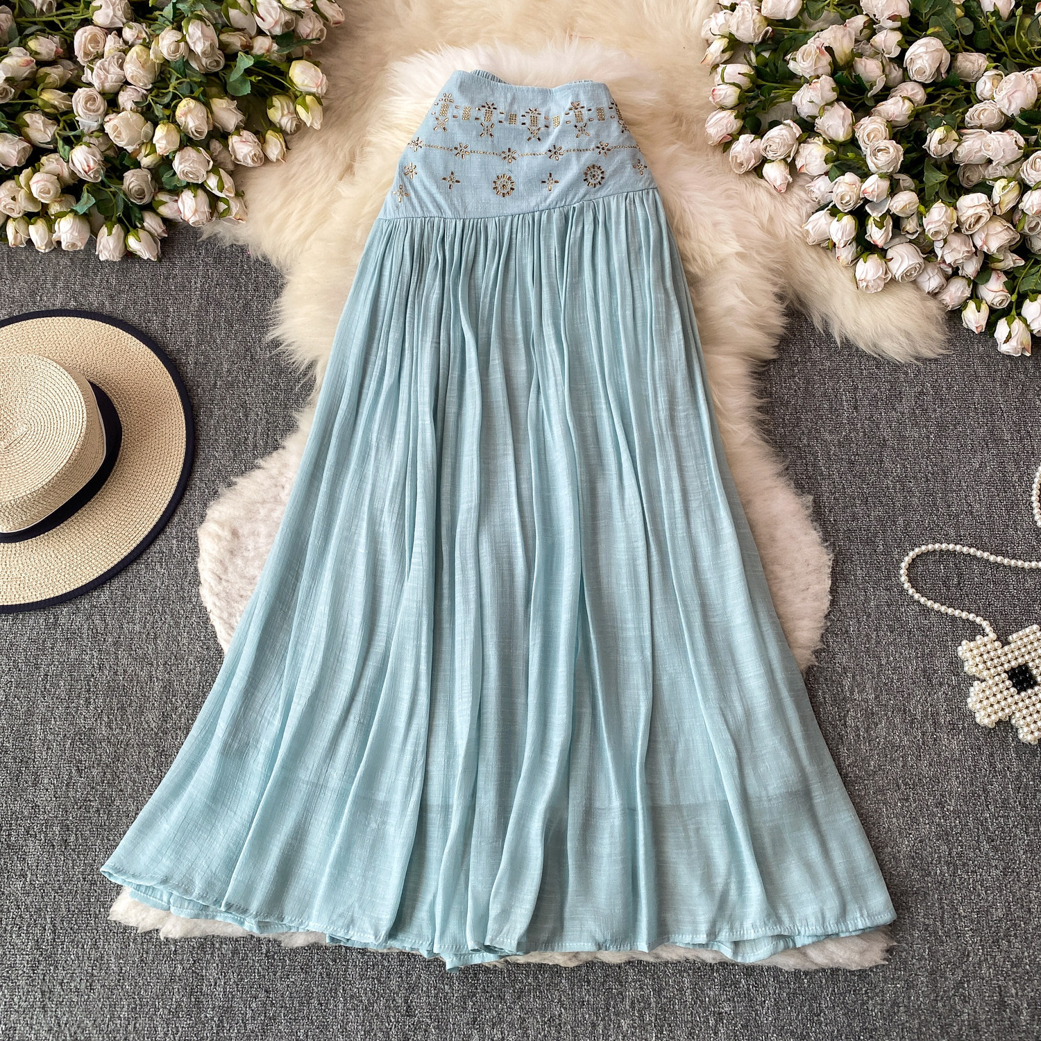 Versatile Loose-fitting Pleated Hot-stone-embellished High-waisted Skirt