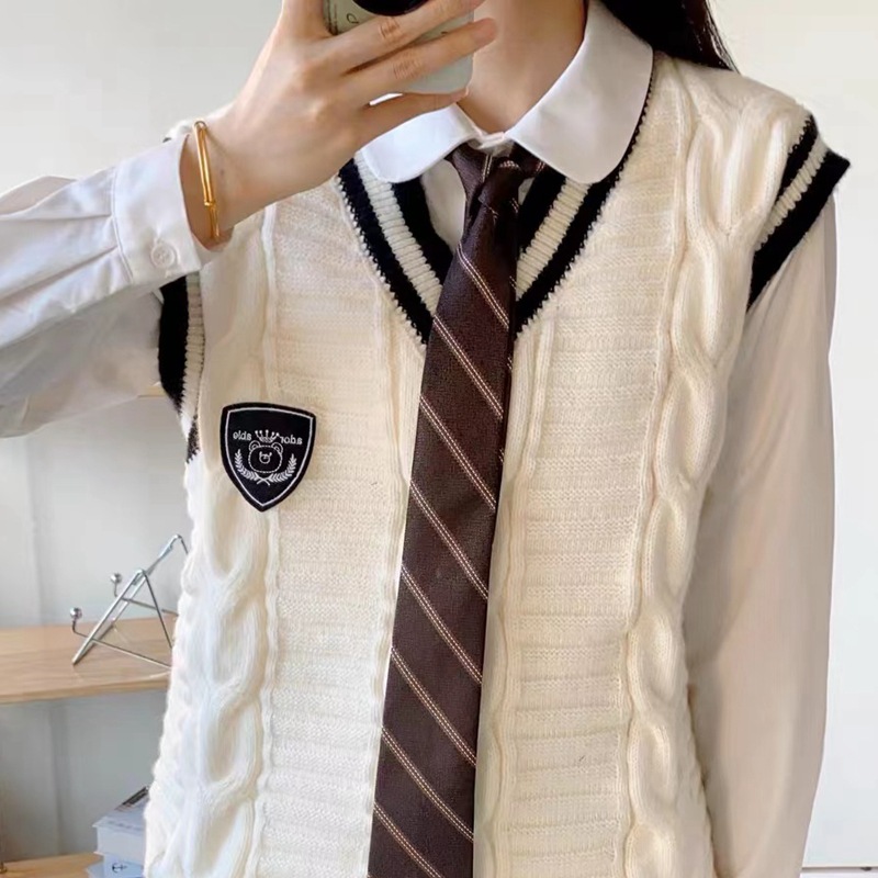 Title 5, Striped Tie Retro Style Contrast Color