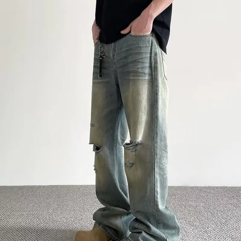 Fashionable Mens Vintage Distressed Jeans