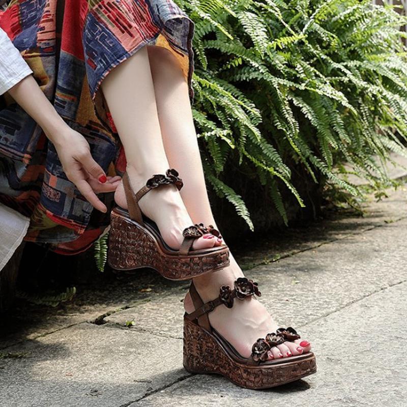Thick-Soled Buckle Sandals