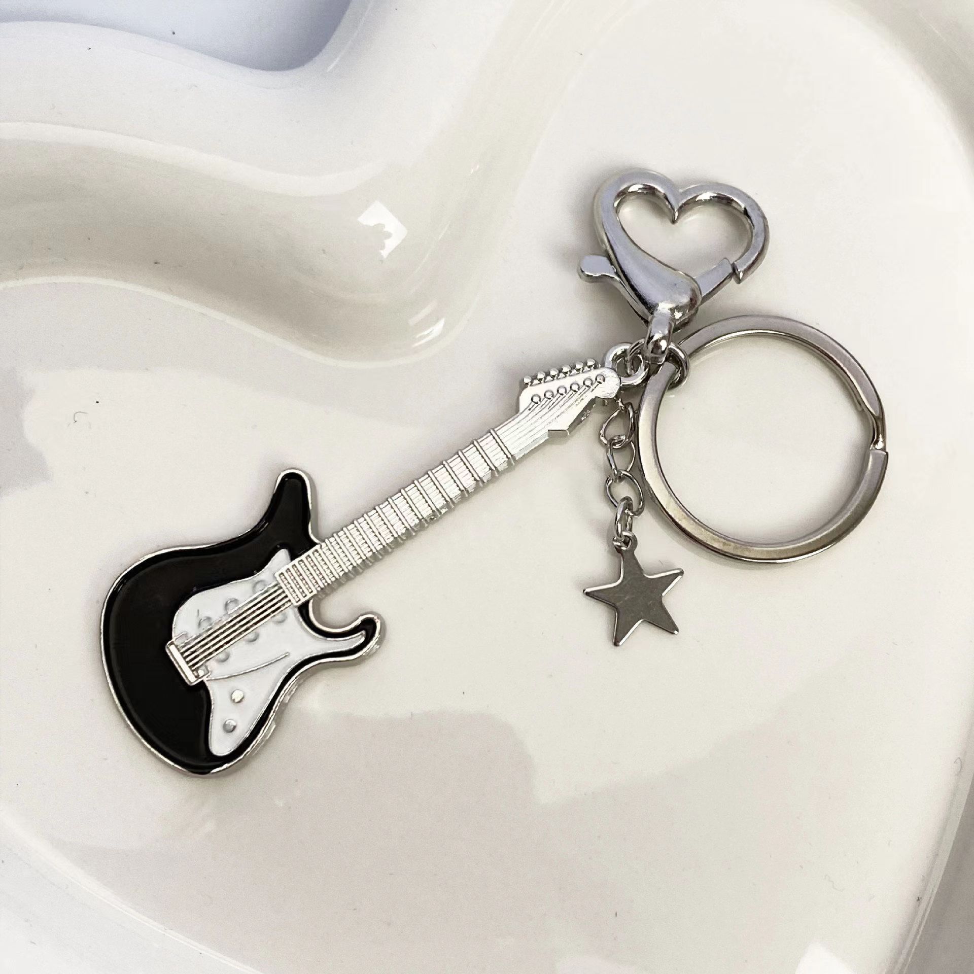 Guitar Keychain Black