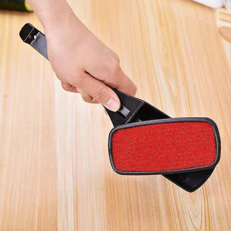 Title 4, Multifunctional Cashmere Dust Brush Rotatable