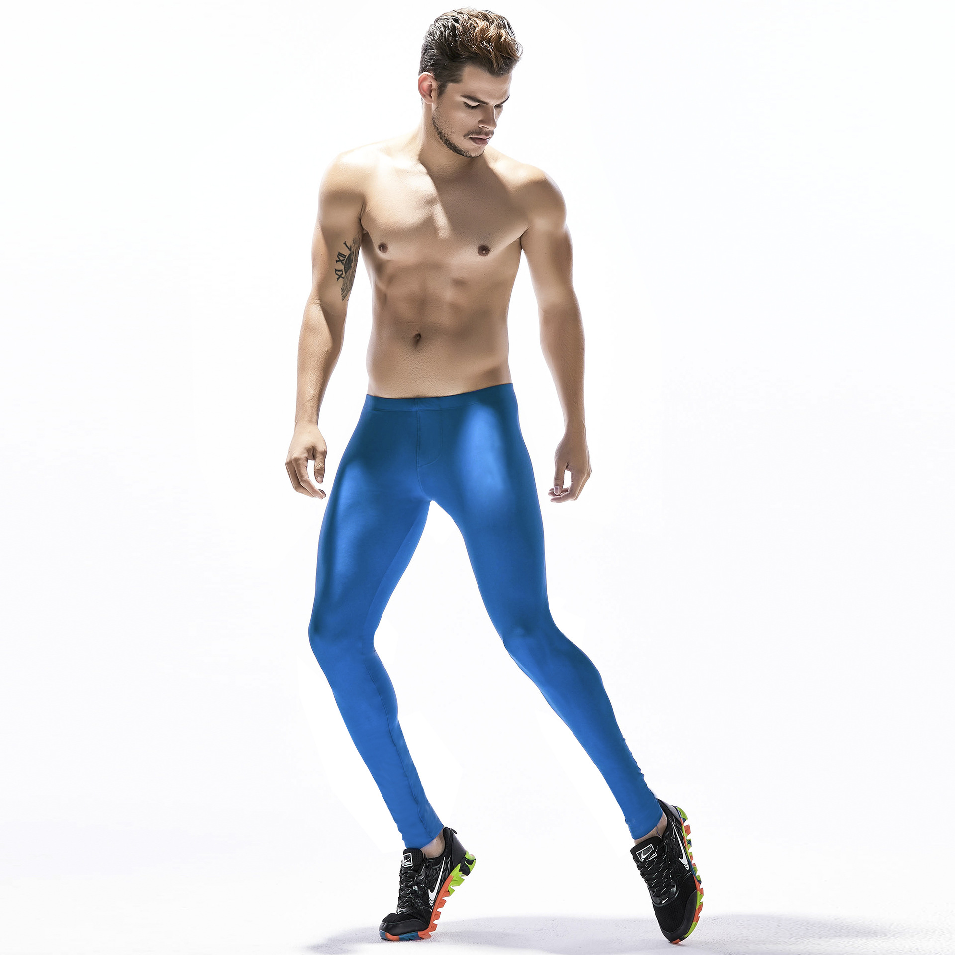 Title 12, Elastic tight-fitting trousers for ultimate com...