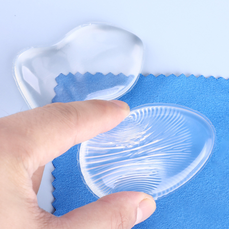اسفنجة سيليكون على شكل قطرة ماء بسهولة تطبيق المكياج