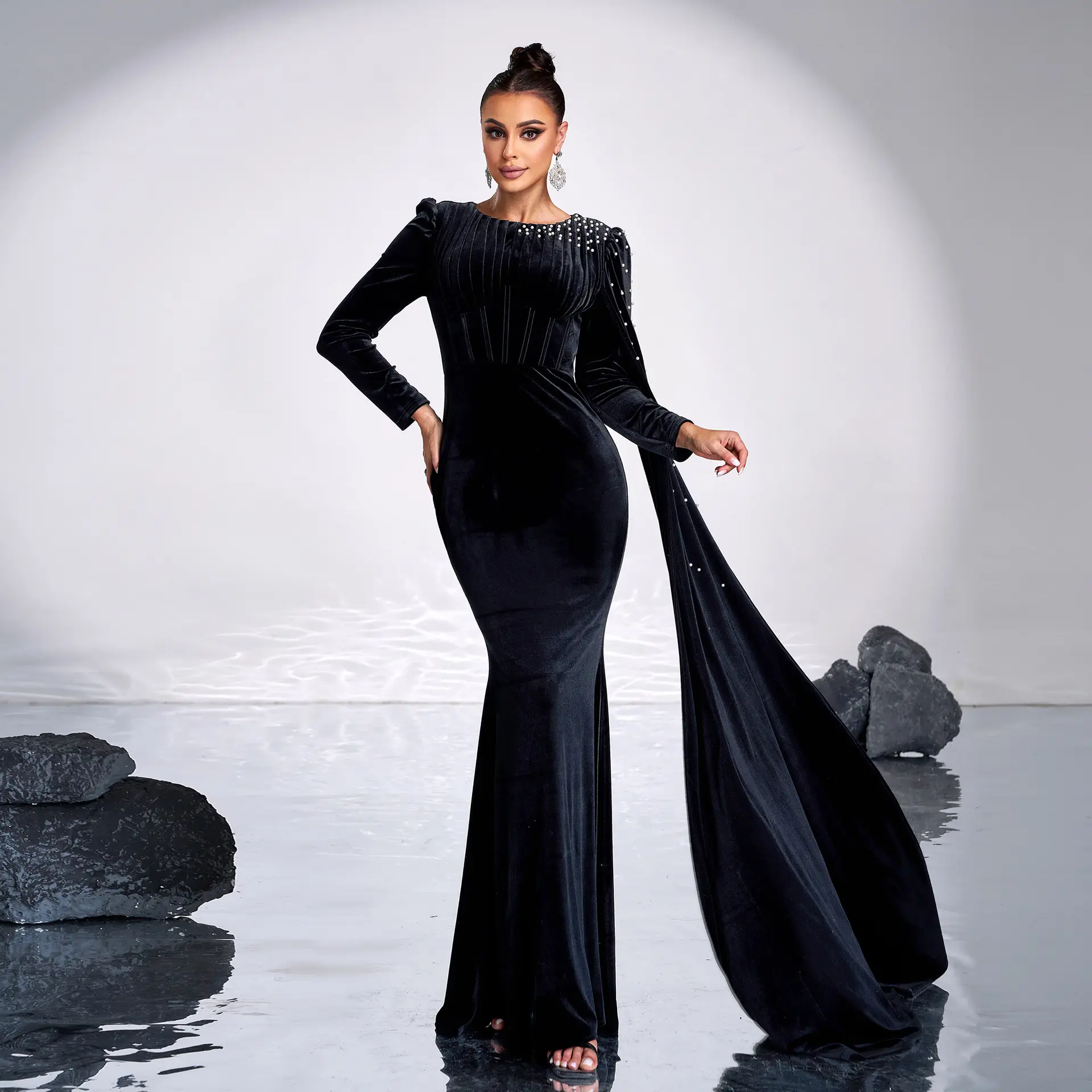 Velvet Round Neck Long Sleeve Rhinestone Evening