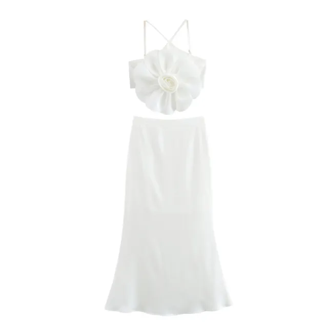 Three dimensional Flower Decorative Top Fishtail Skirt Two piece Set Set S - Shop at LoveMi
