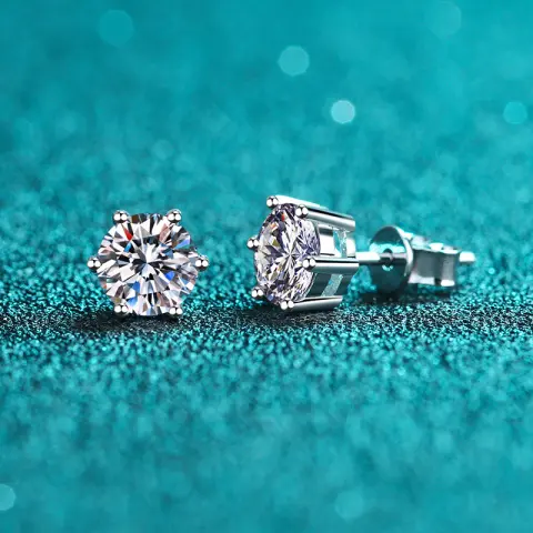 925 Sterling Silver Stud Earrings Six-claw Moissanite