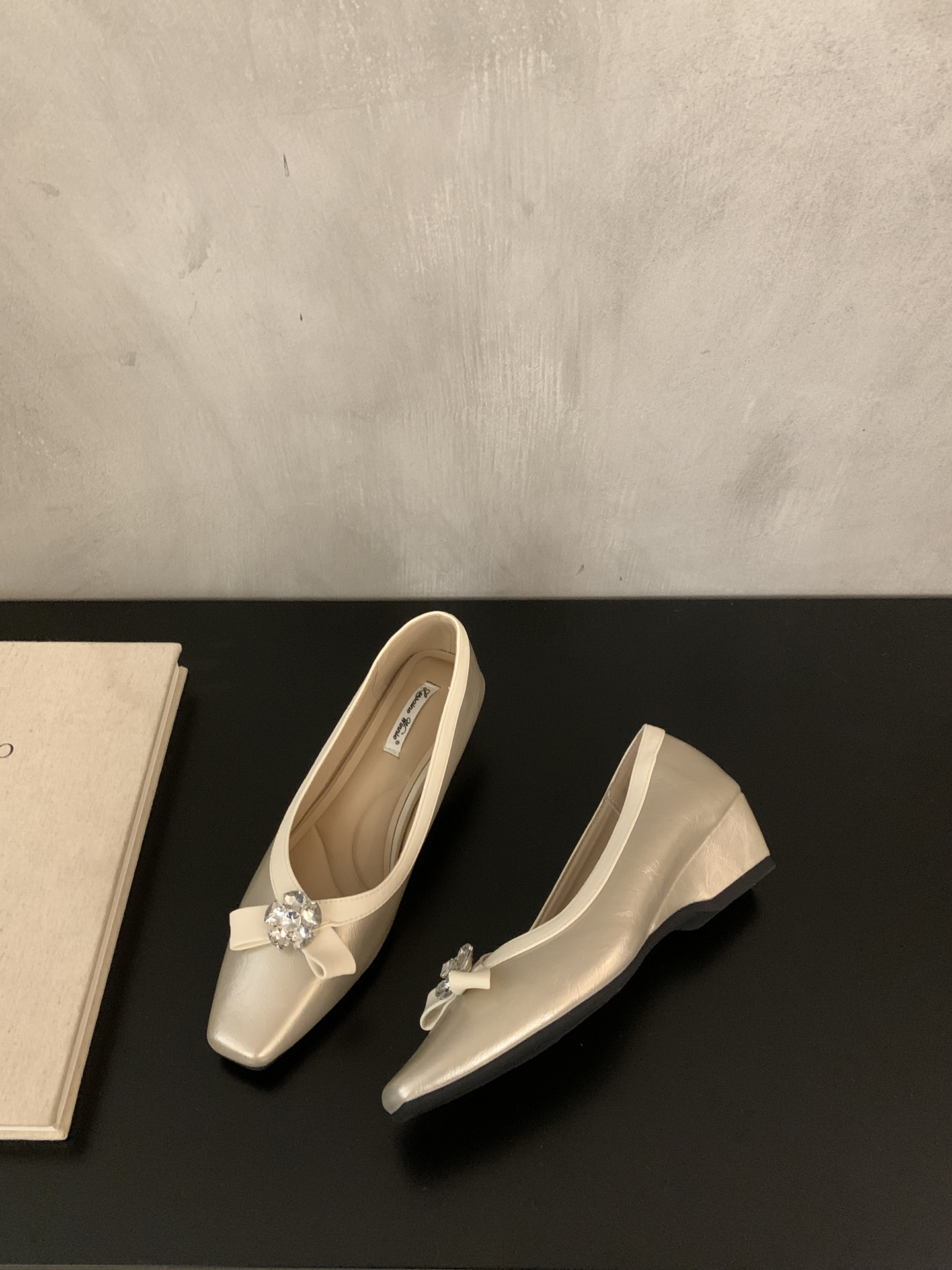 Rhinestone Low-Cut Wedge Shoes, picture 6 of 6