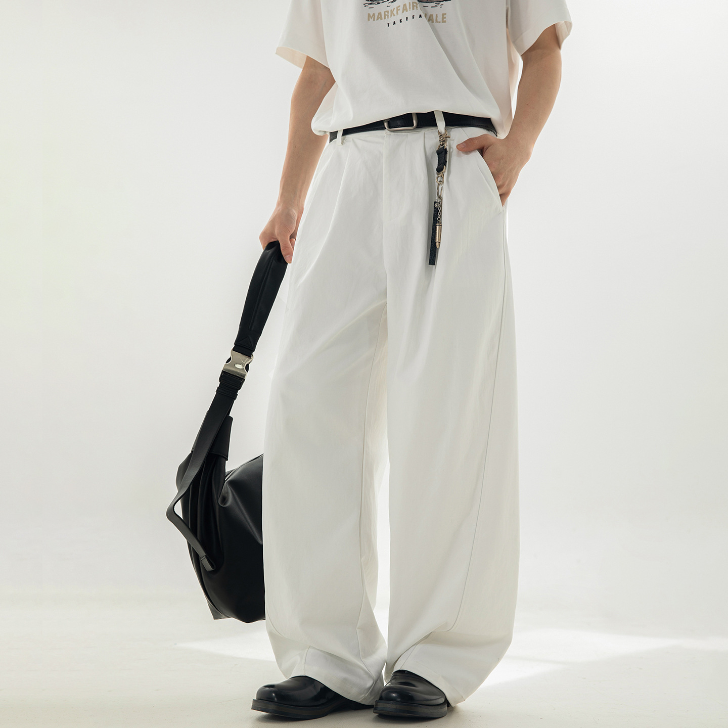 Textured Loose Straight-leg Pants With A Slightly Wrinkle Long-cut Design