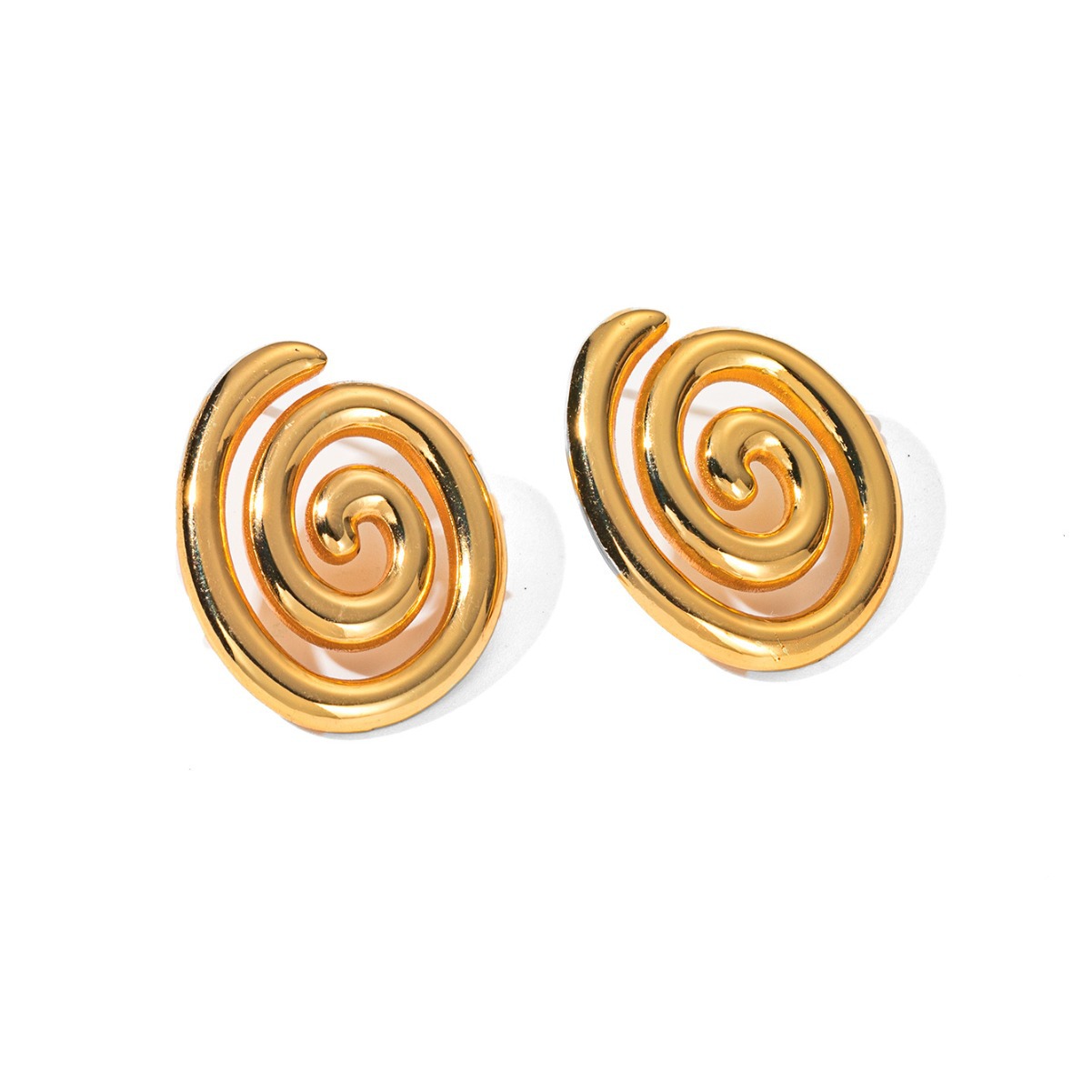 Retro High-grade Temperamental Minority Electroplated Earrings