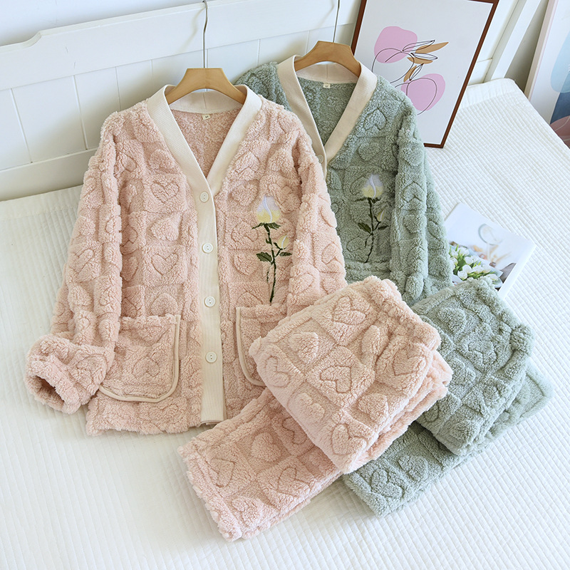 Warm V-neck Embroidery Casual Suit Thick Flannel Solid Color Homewear