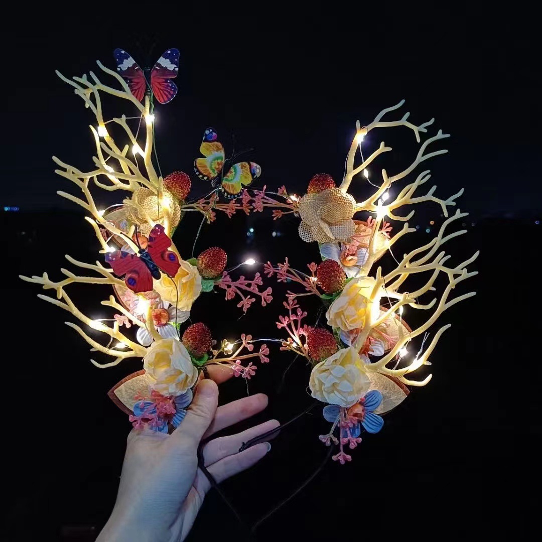 Butterfly Antlers Warm Lamp