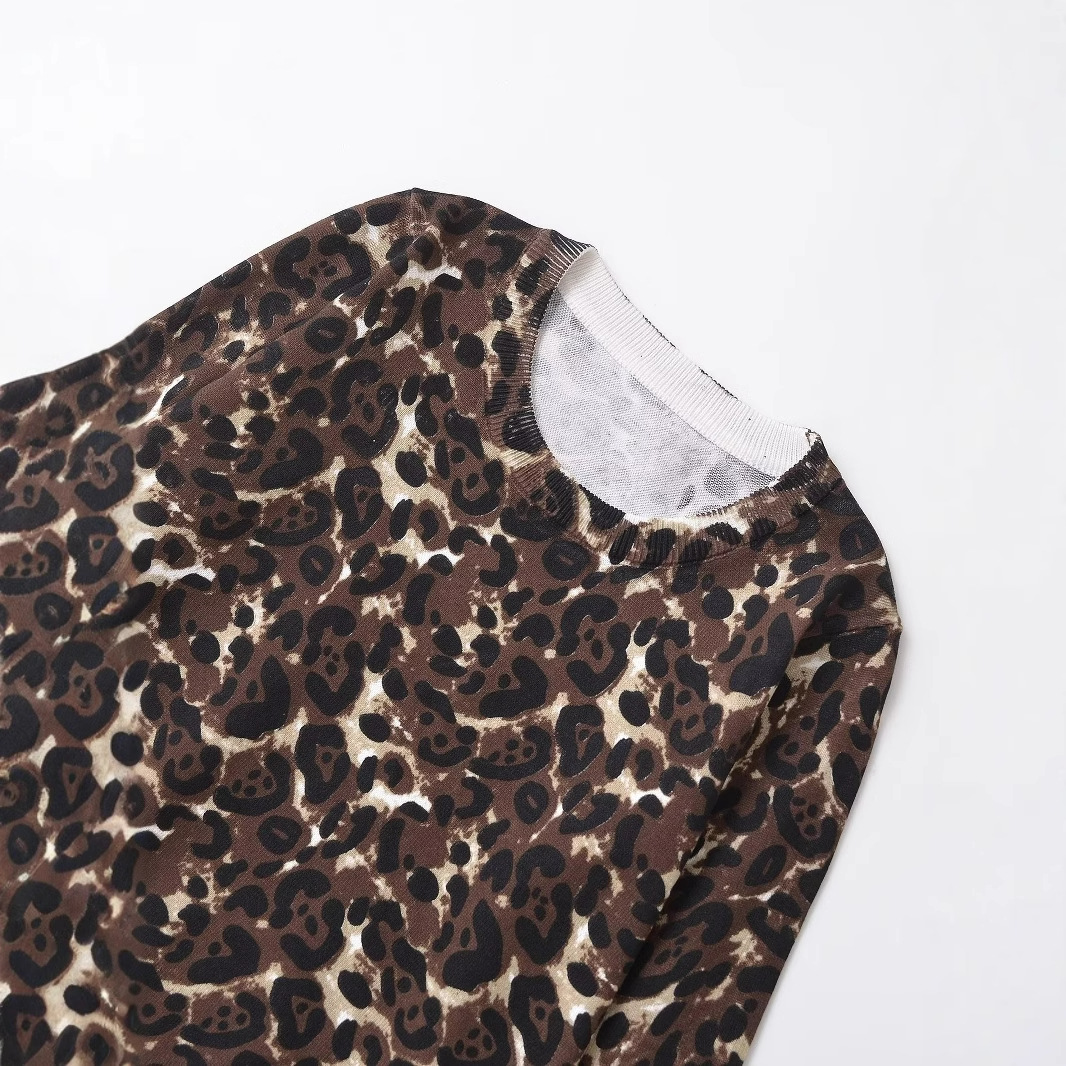 Women's Fashion Round Neck Animal Print Sweater