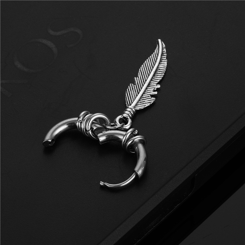 Fashion Retro Feather Titanium Steel Ear Studs