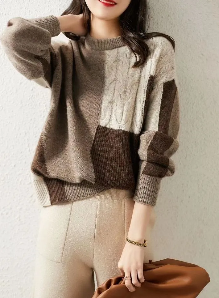 Women's Retro Fried Dough Twists Color Matching Round Neck Sweater - Khaki