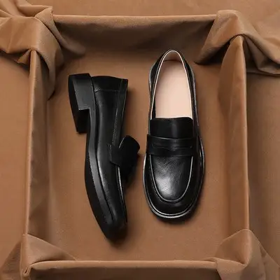 Women's Retro Soft Leather Low-Heel Slip-On Shoes