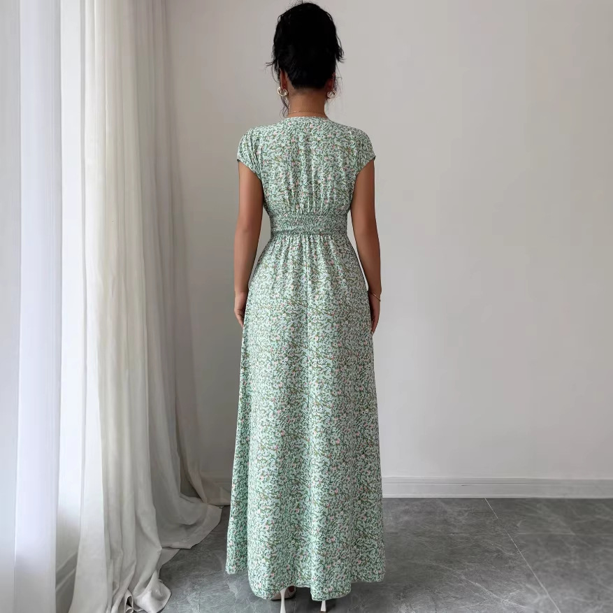 فستان صيفي بقصة فرنسية ورقبة على شكل V