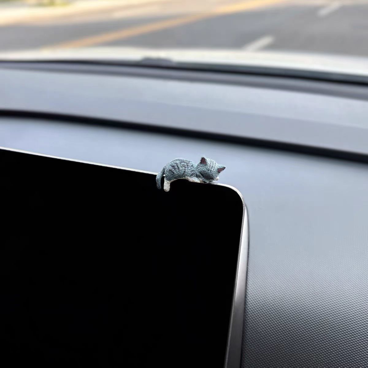 Cute And Super-adorable Cat Car Screen Ornament