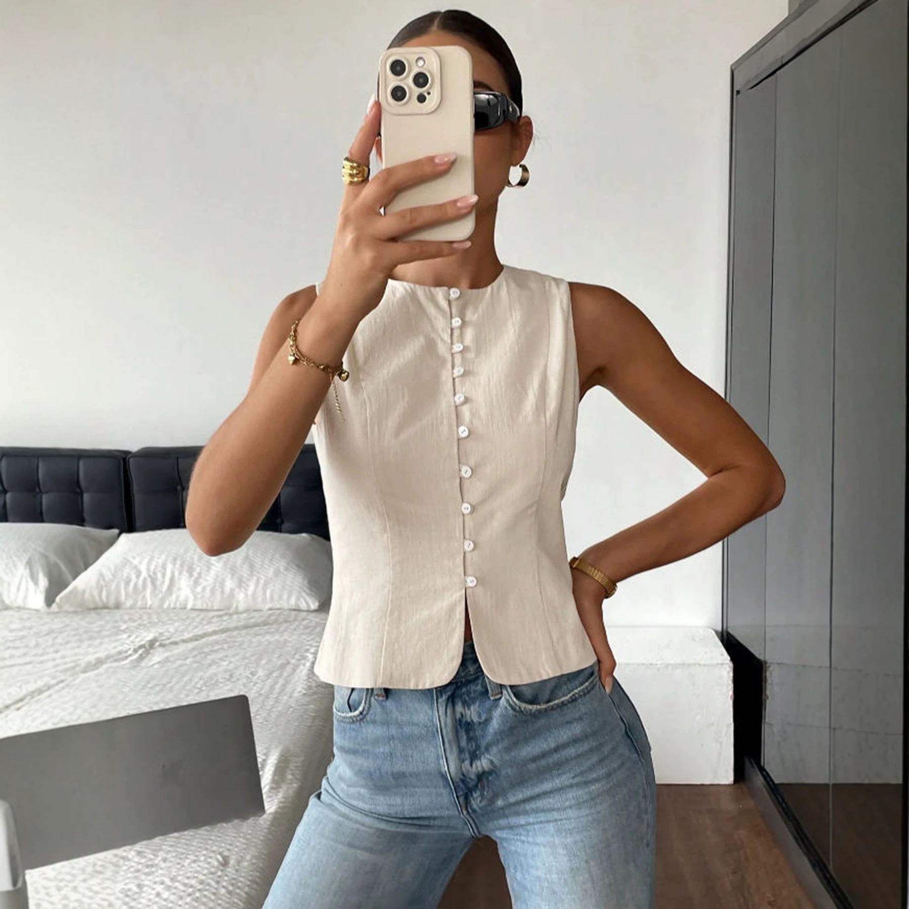 Simple And Stylish Solid-color Button-front Casual Vest Top