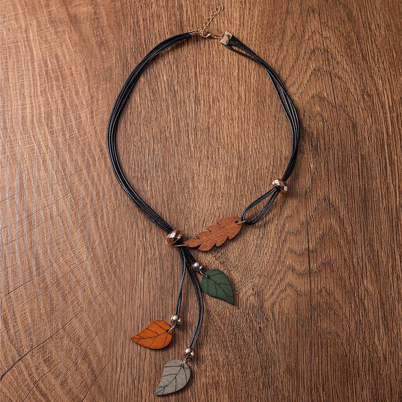 Ethnic Style Wooden Leaf Pendant Necklace Vintage Women's Popular Ornament