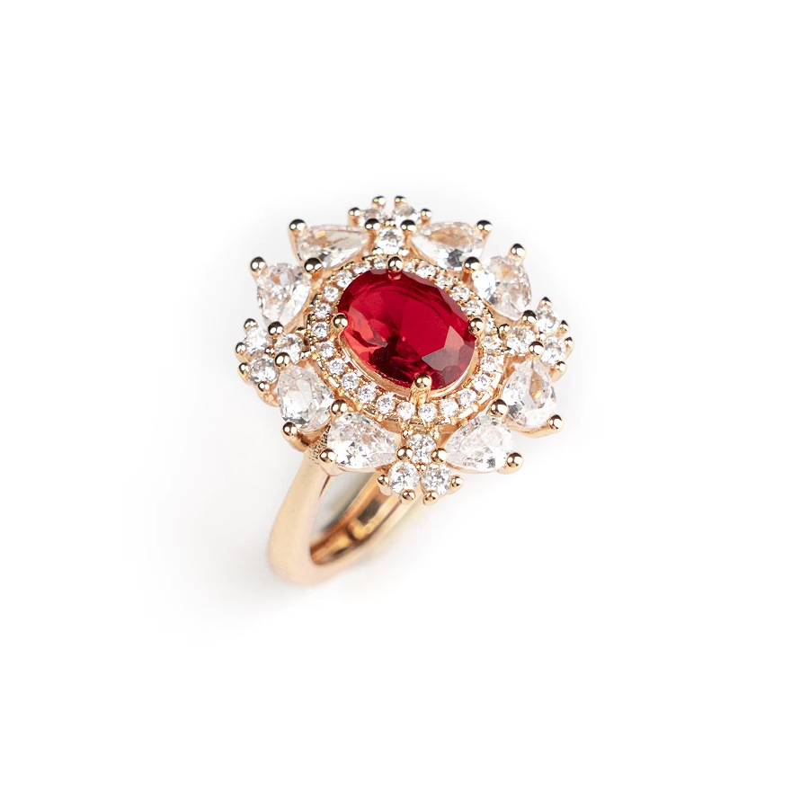 Retro Royal-style Ring With A Sophisticated, High-end Vibe