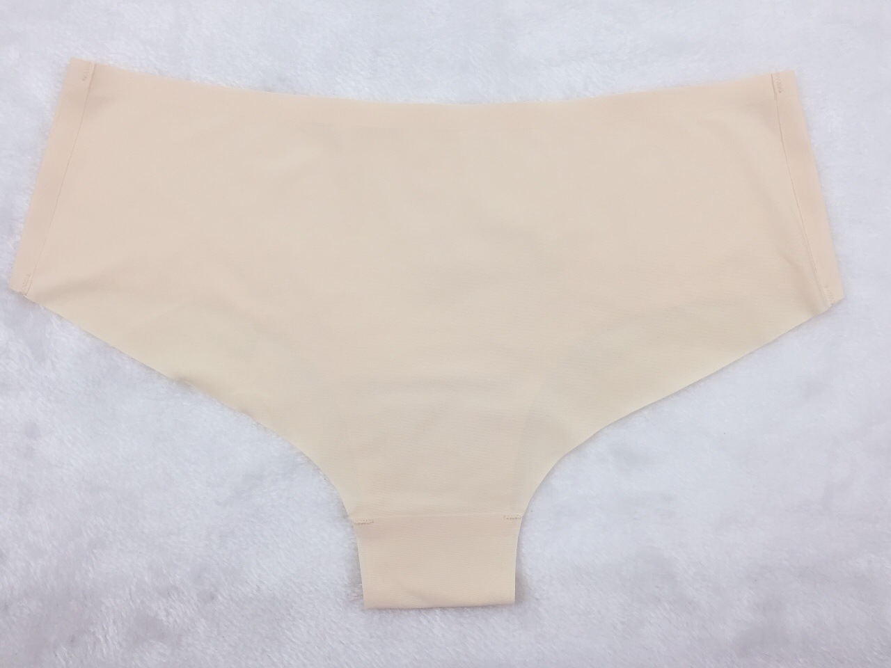 Title 7, Ice Silk Traceless Mid Waist Briefs Sexy And Br...