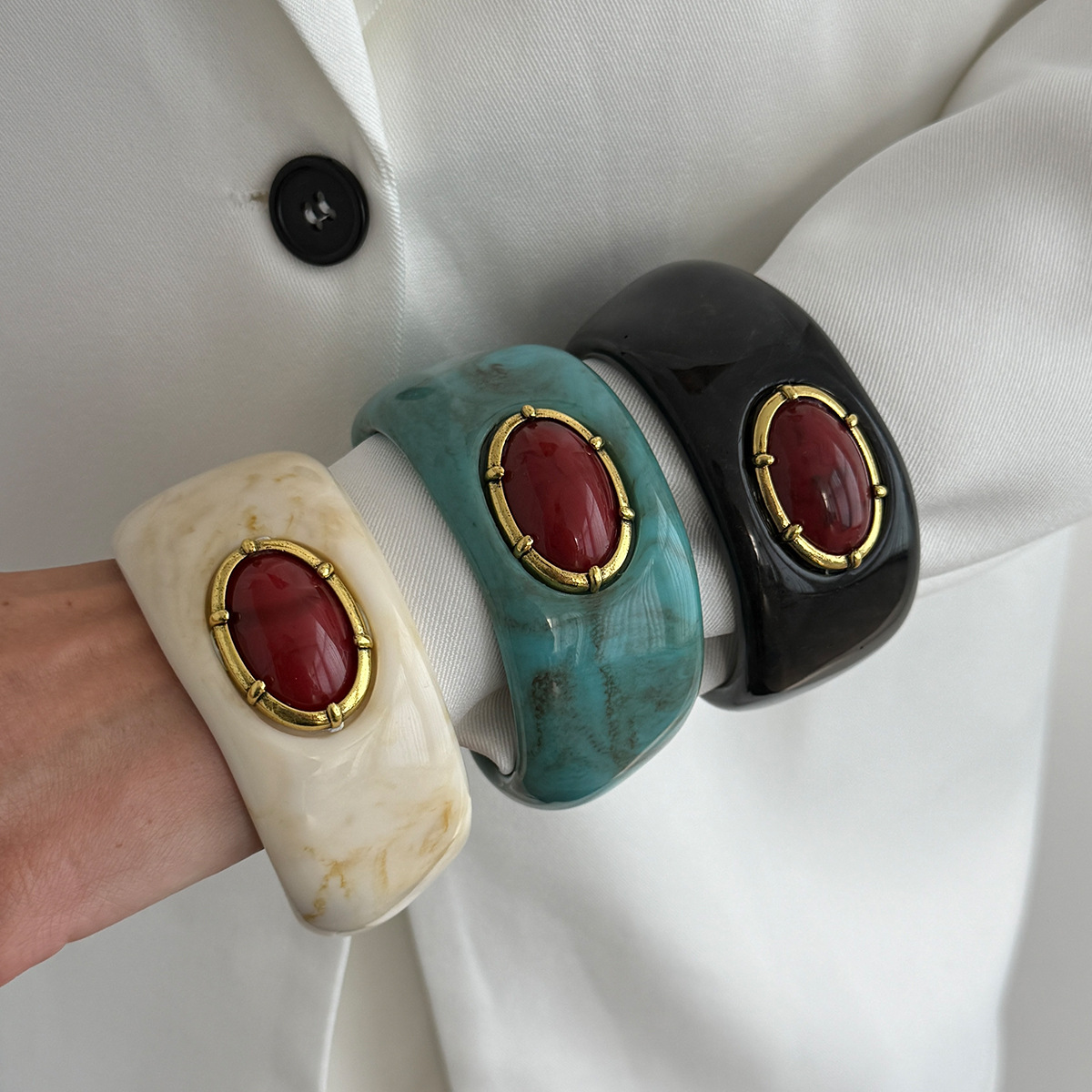 European And American Style Resin Dyed Bracelet For Women