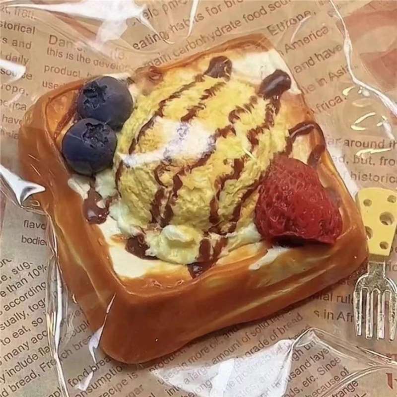 Creative Fruit Toast Stress-Relief Toy — foto 2